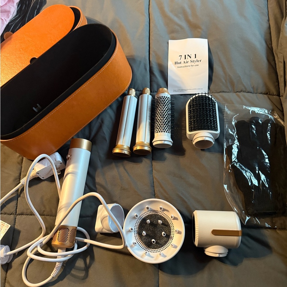 7-in-1 Hot Air Styler with Attachments